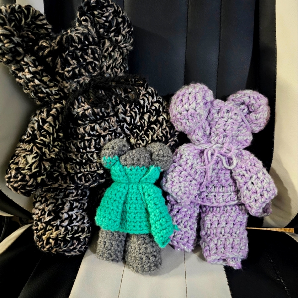 Crocheted wash cloth bears